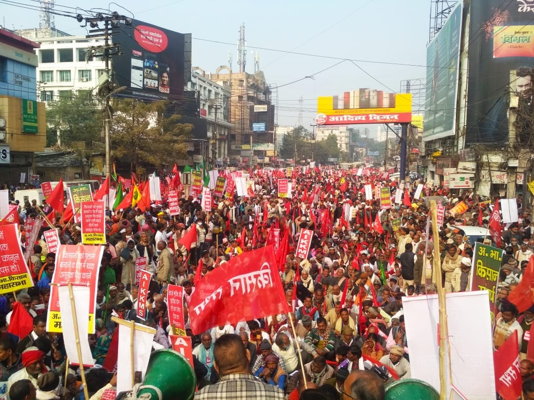 Bihar: Farmers Rally Braves Police Lathi Charge, March to Raj Bhawan ...